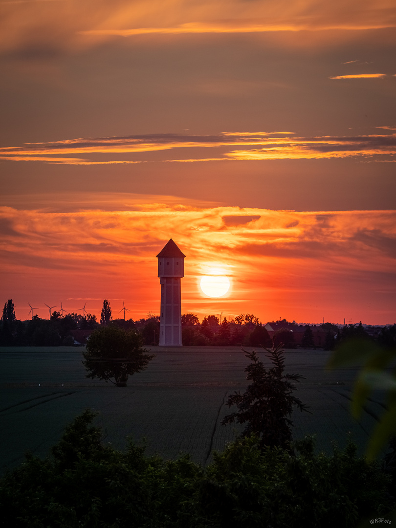 Sonnenuntergang am Wasserturm