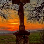 Sonnenuntergang am Wegkreuz