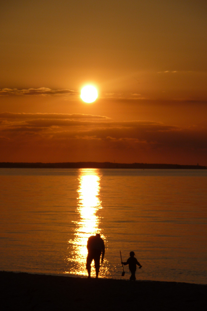 Sonnenuntergang am Weißenhäuser Strand