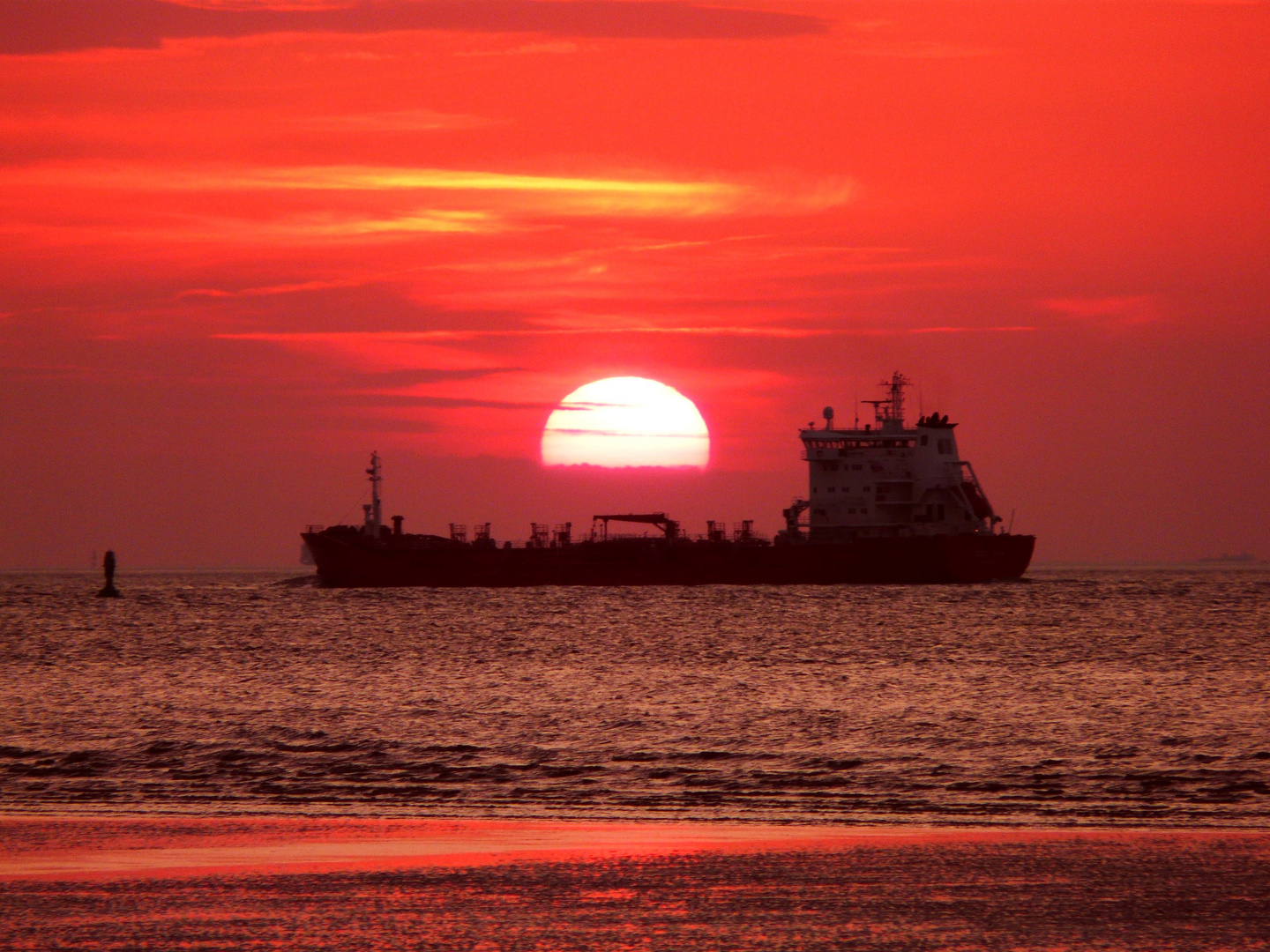 Sonnenuntergang am Weltschiffartsweg