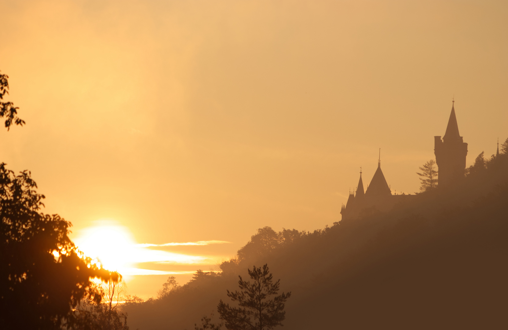 Sonnenuntergang am Wernigeröder Schloß