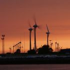 Sonnenuntergang am Windpark