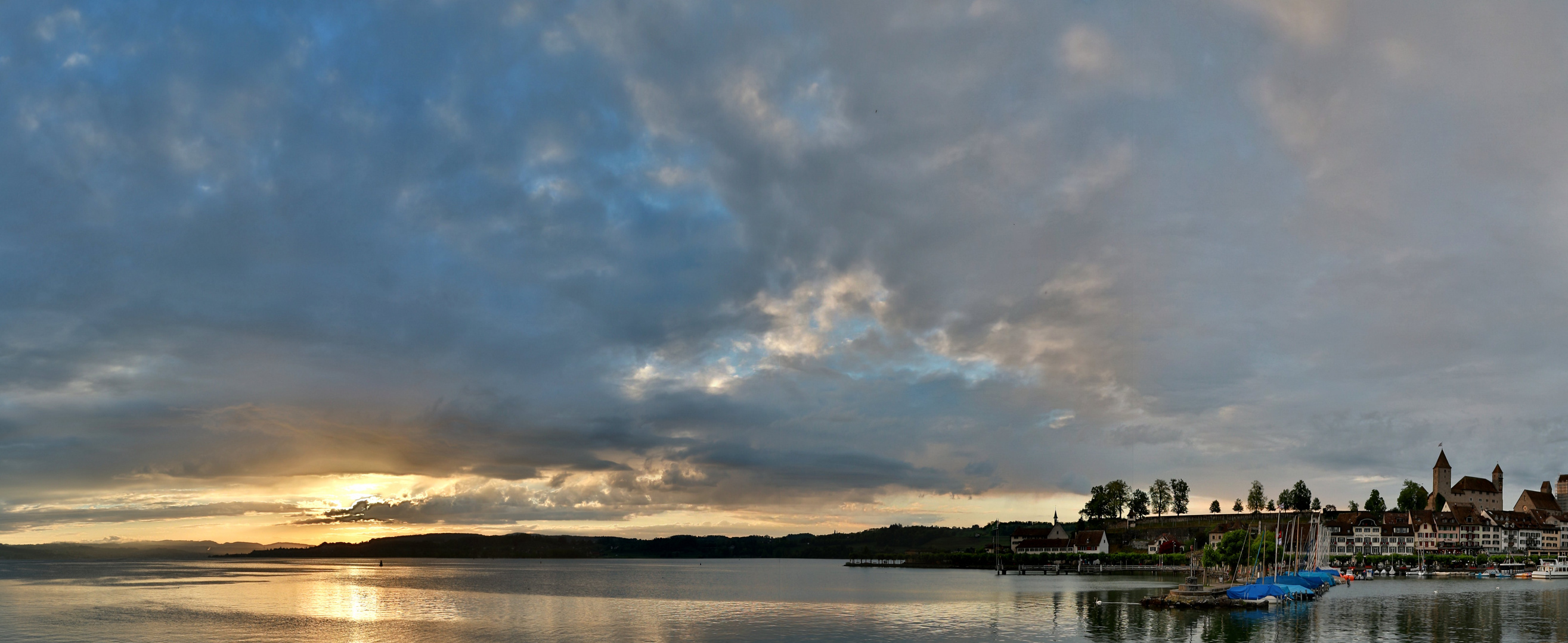 Sonnenuntergang am Zürichsee