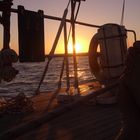 Sonnenuntergang an Bord der "Great Escape" vor Ibiza