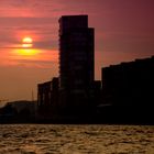 Sonnenuntergang an den Landungsbrücken in Hamburg