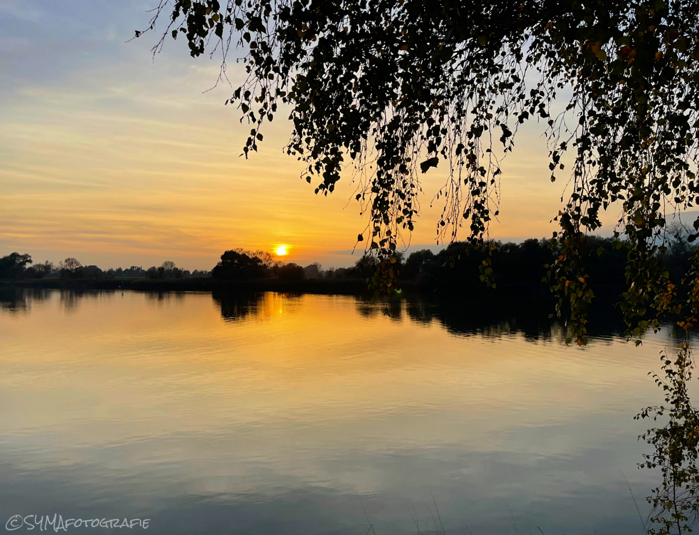 Sonnenuntergang an der Aare