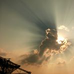 Sonnenuntergang an der Abraumförderbrücke F 60