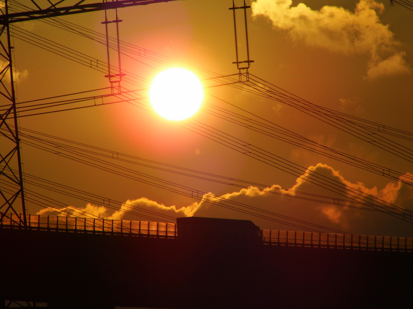 Sonnenuntergang an der Ahrtalbrücke