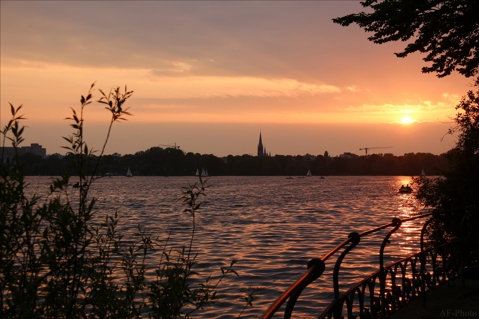 Sonnenuntergang an der Alster