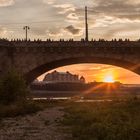 Sonnenuntergang an der Augustusbrücke in Dresden