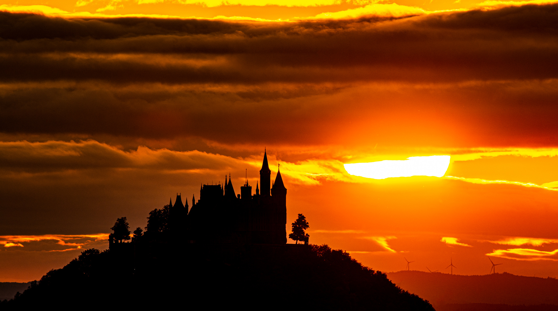 Sonnenuntergang an der Burg Hohenzollern