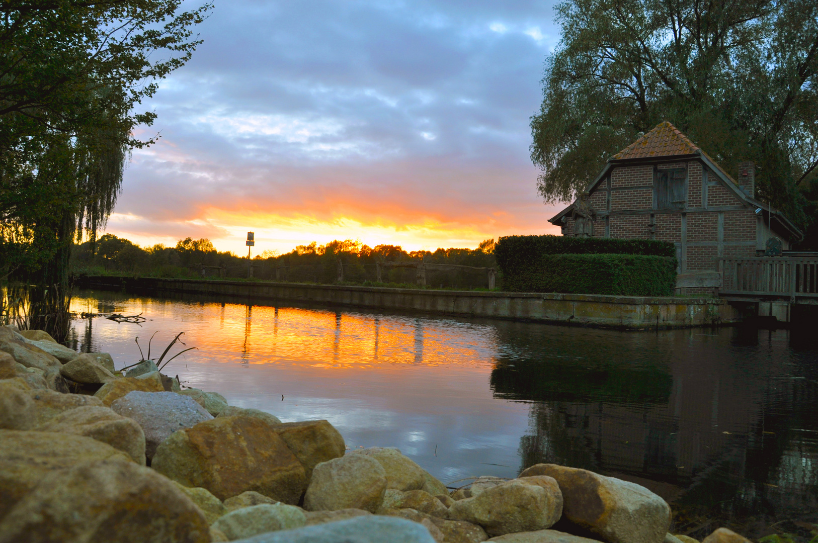 Sonnenuntergang an der Dinkel in Nienborg