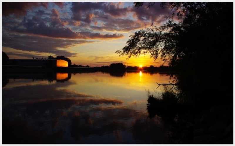 Sonnenuntergang an der Donau