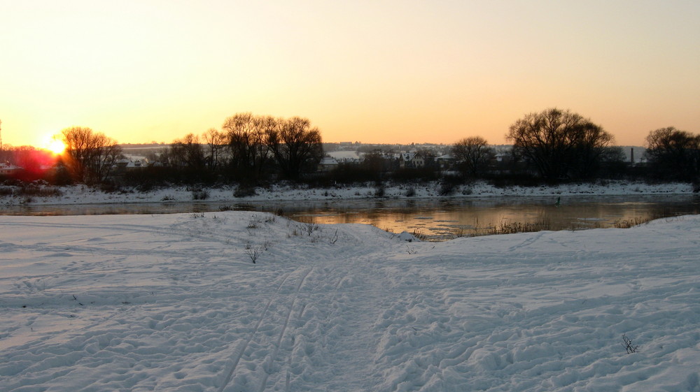 Sonnenuntergang an der Elbe