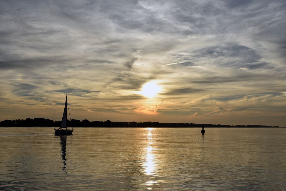 Sonnenuntergang an der Elbe