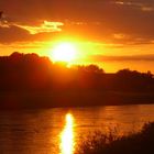 Sonnenuntergang an der Elbe