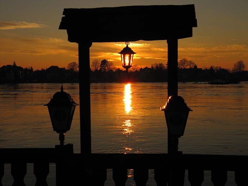 Sonnenuntergang an der Elbe bei Dresden Laubegast