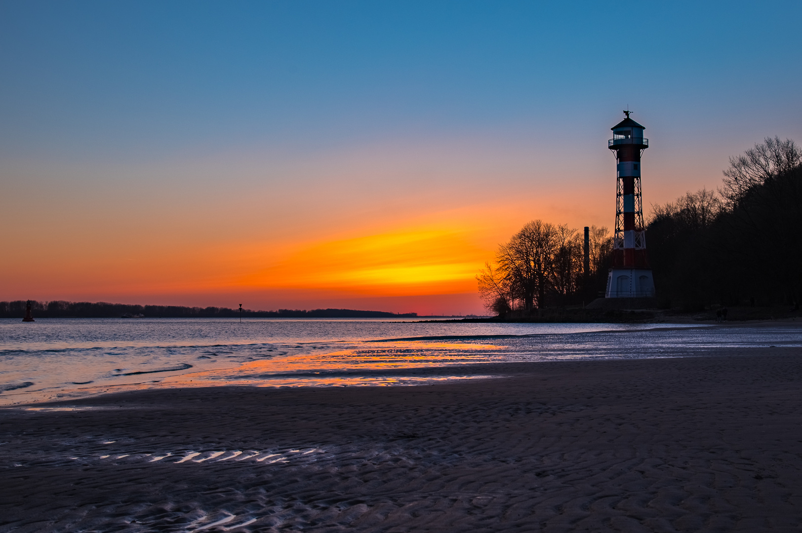 Sonnenuntergang an der Elbe - die Sonne ist weg