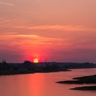 Sonnenuntergang an der Elbe