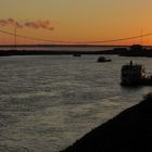 Sonnenuntergang an der "Golden Gate vom Niederrhein" - Emmerich