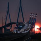 Sonnenuntergang an der Köhlbrandbrücke