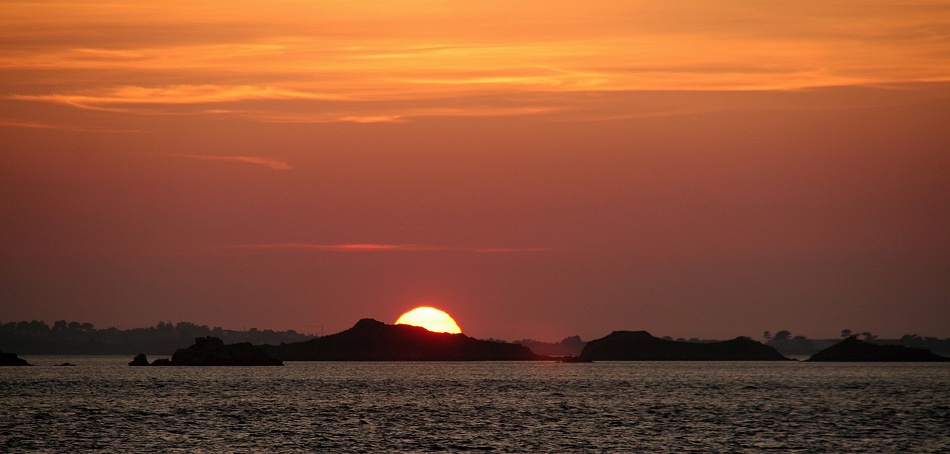 Sonnenuntergang an der Küste bei Pointe de l`Arcouest (3)