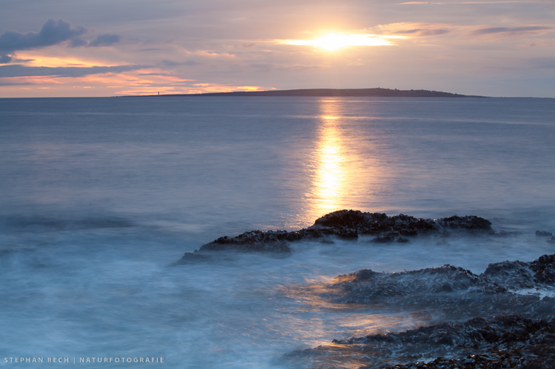 Sonnenuntergang an der Küste von Irland