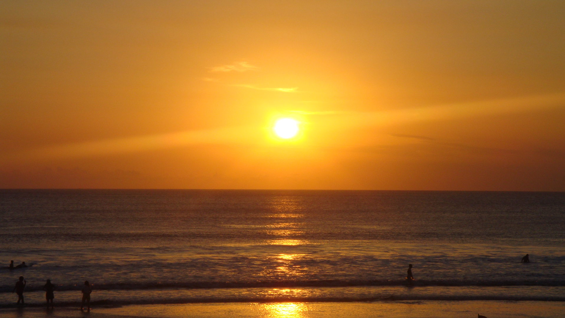 Sonnenuntergang an der Kuta Beach