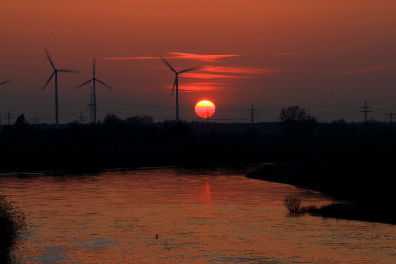 Sonnenuntergang an der Mittelweser (Niedersachsen)
