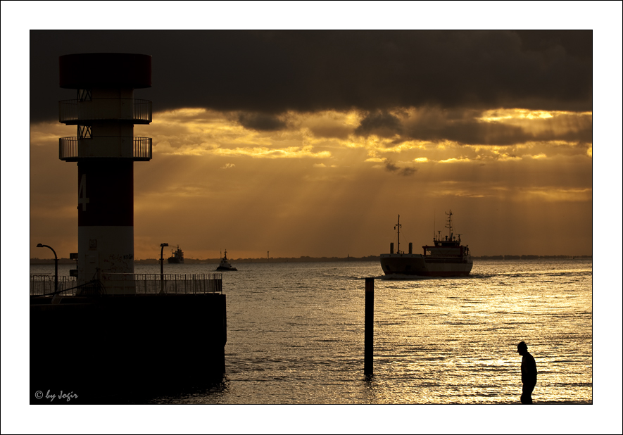 Sonnenuntergang an der Mole 4