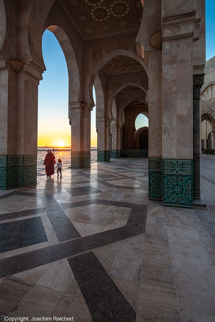 Sonnenuntergang an der Moschee Hassan II. in Casablanca