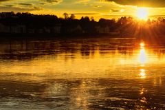 Sonnenuntergang an der Mosel