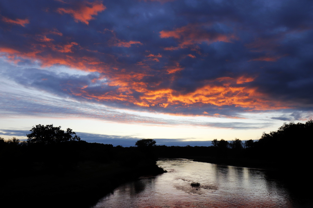 Sonnenuntergang an der Mulde am 17. Oktober 2020