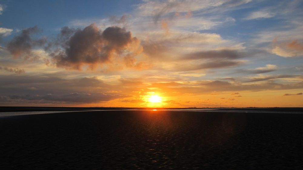 Sonnenuntergang an der Nordsee von Anja Track 