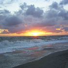 sonnenuntergang an der nordsee in dänemark