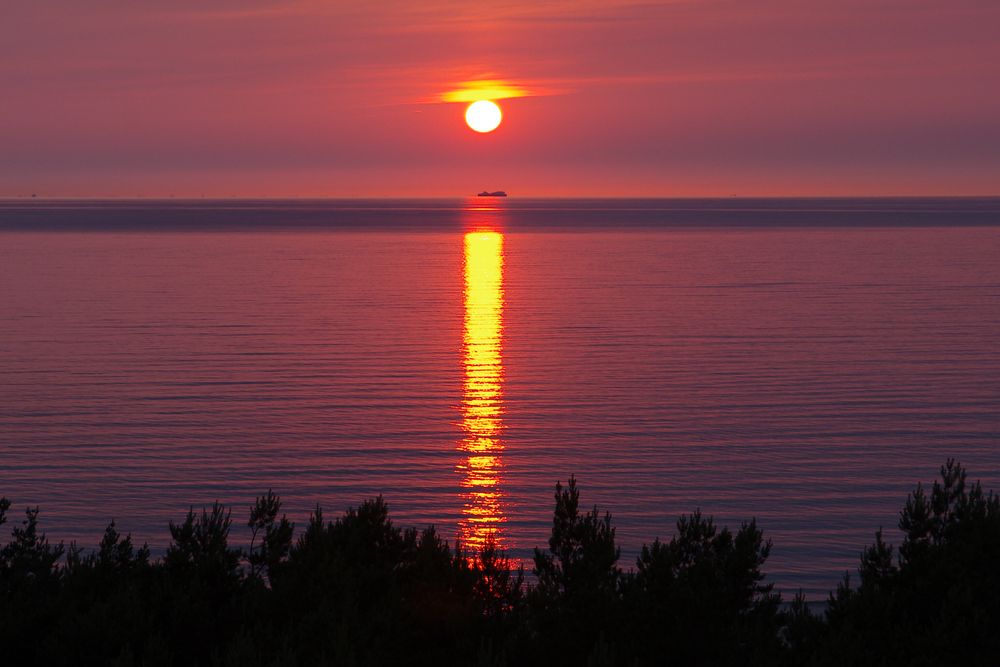 Sonnenuntergang an der Ostsee von jeprivat 