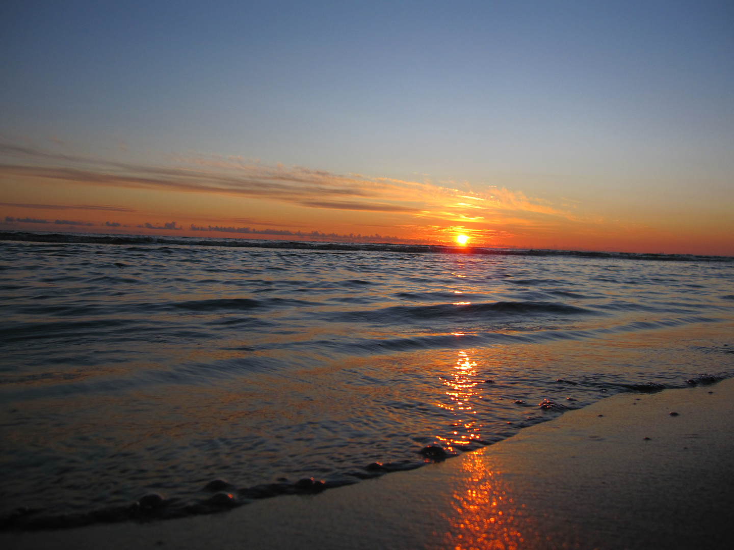 Sonnenuntergang an der Ostsee - das Baltische Meer In Liepaja