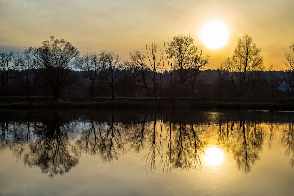 Sonnenuntergang an der Reuss