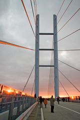 Sonnenuntergang an der Rügenbrücke