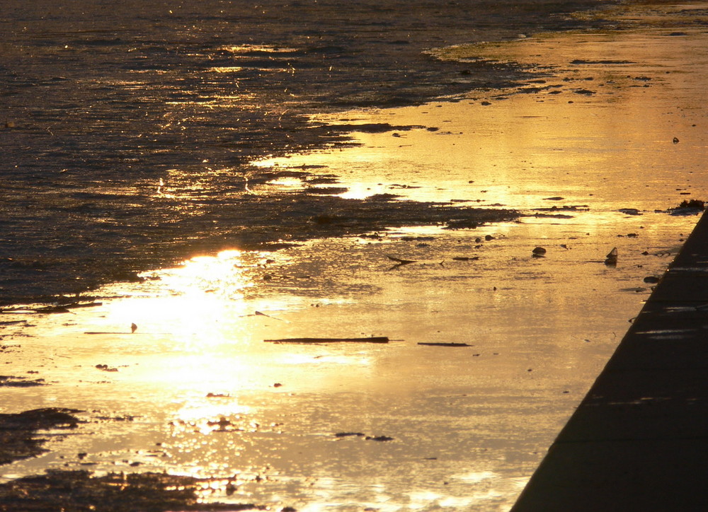 Sonnenuntergang an der Seepromenade