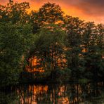 Sonnenuntergang an der Spree nach einem Regenschauer