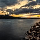 Sonnenuntergang an der Talsperre nach Sturmtief Eugen