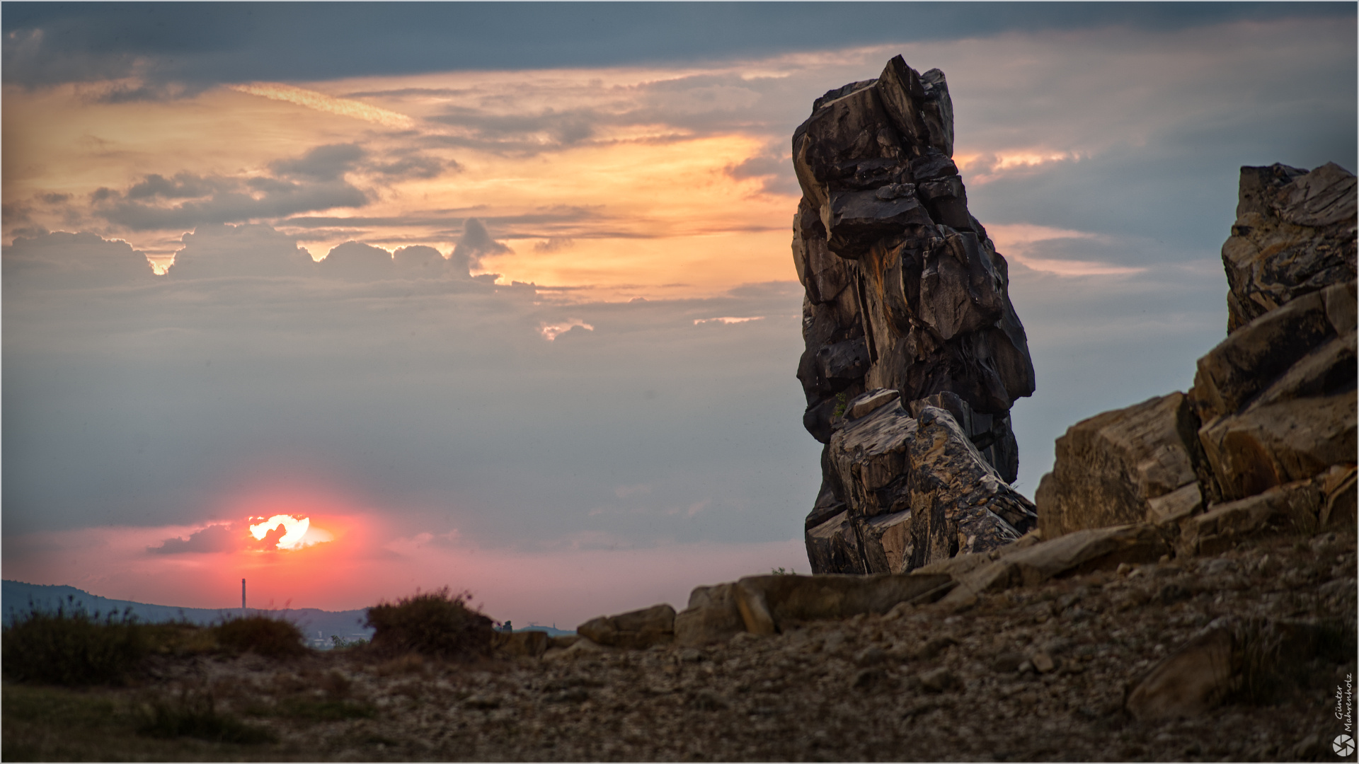 Sonnenuntergang an der Teufelsmauer ...