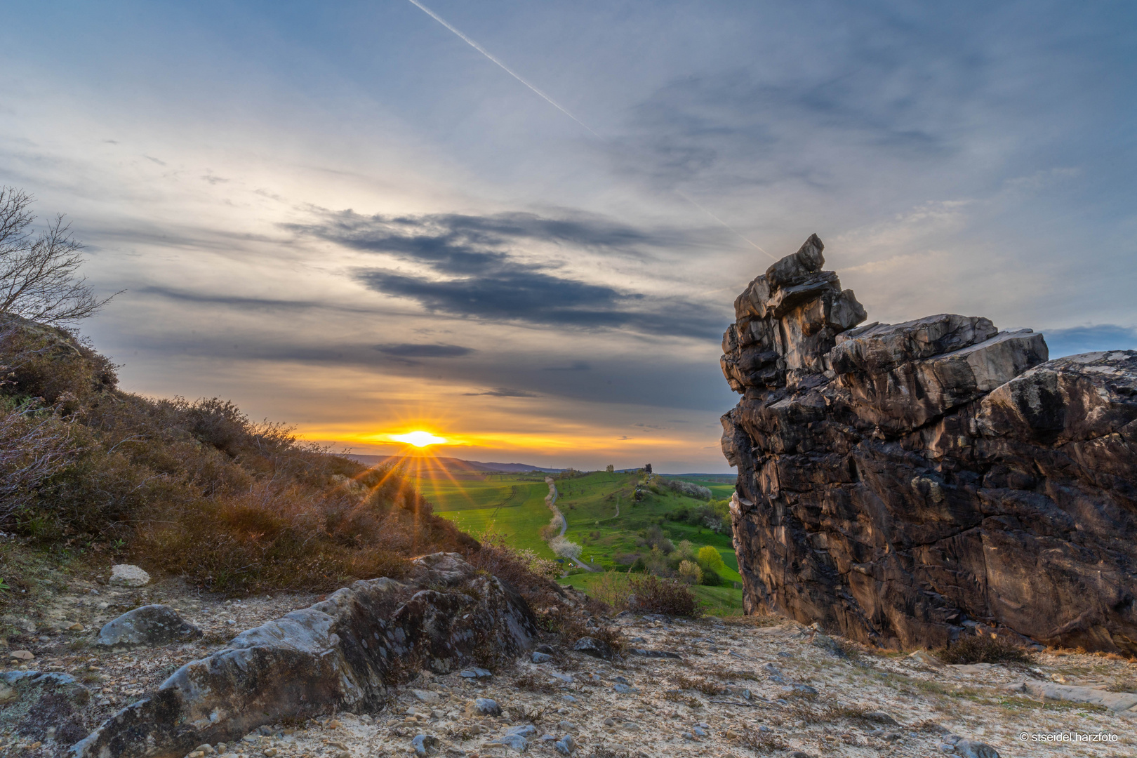 Sonnenuntergang an der Teufelsmauer