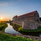 Sonnenuntergang an der Wasserburg Heldrungen