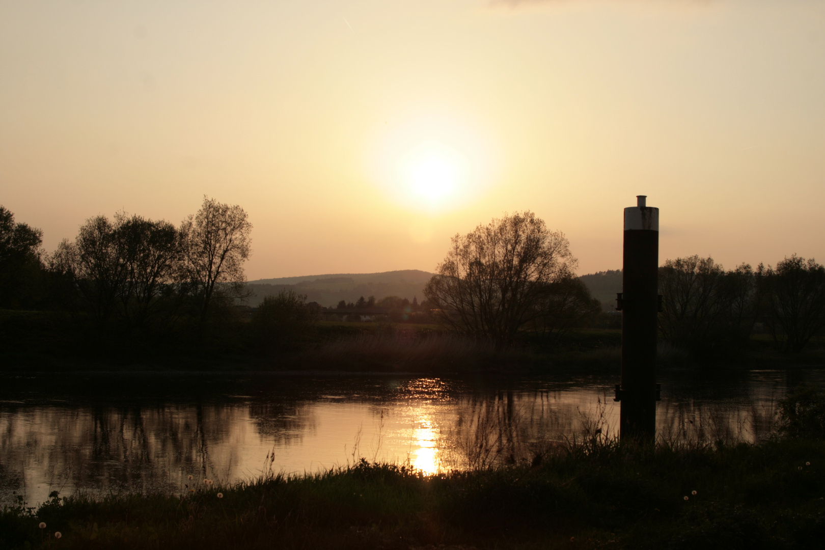 Sonnenuntergang an der Weser