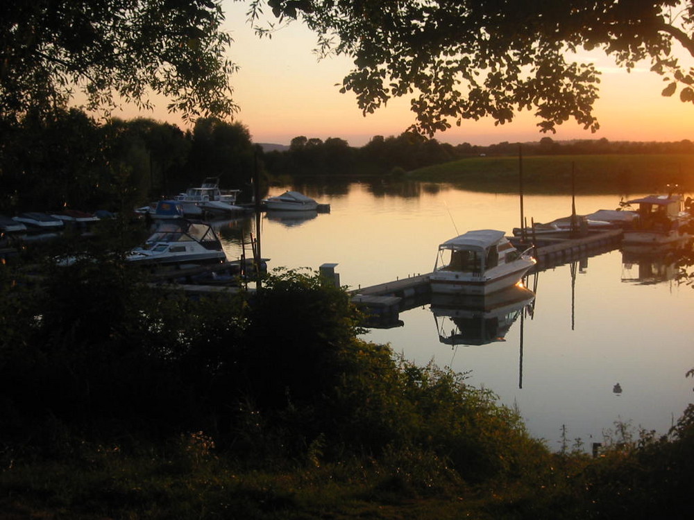 Sonnenuntergang an der Weser