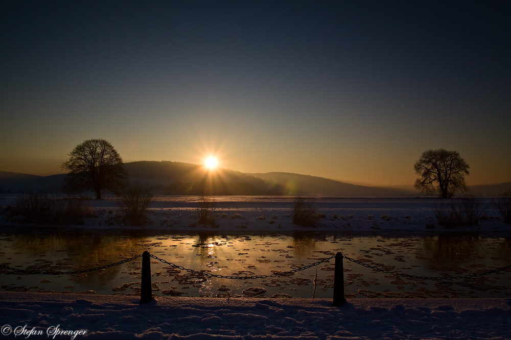 Sonnenuntergang an der Weser II