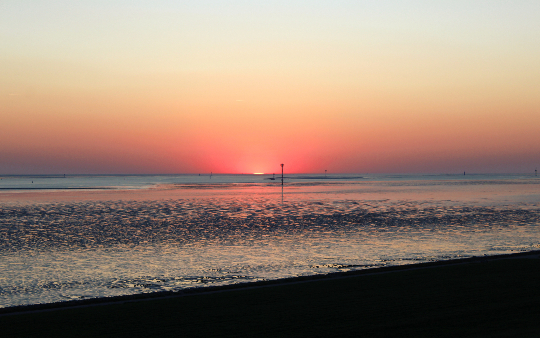 Sonnenuntergang an der Wesermündung