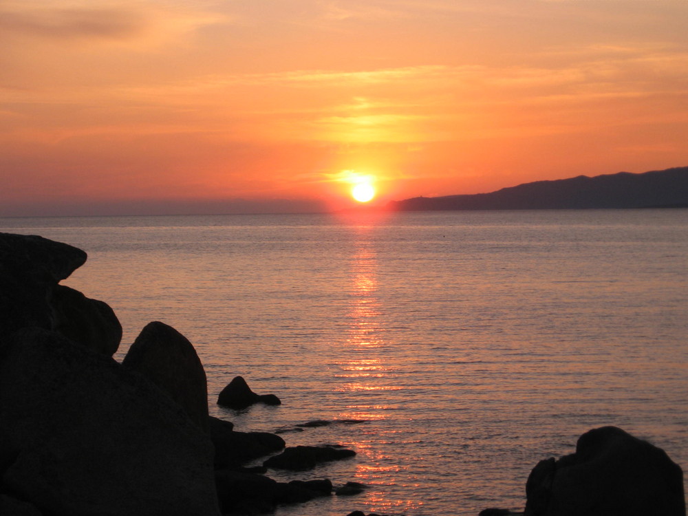 Sonnenuntergang an der Westküste Korsikas - Portigliolo